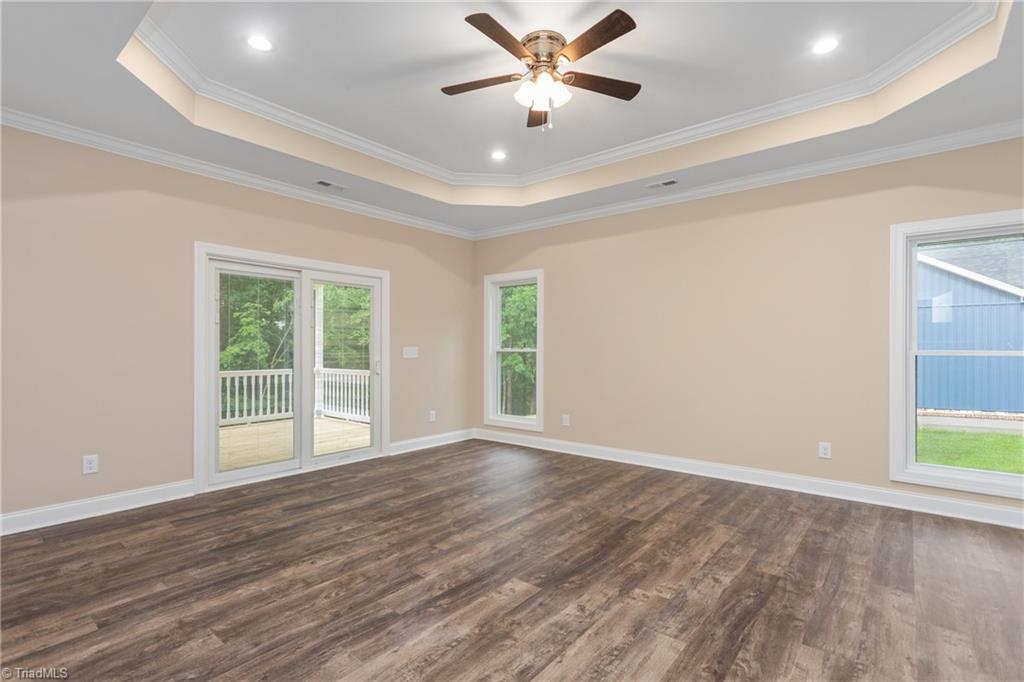 311 Marigold Lane Lexington, NC 27292 - Photo 16 of 48 Primary suite with private covered deck