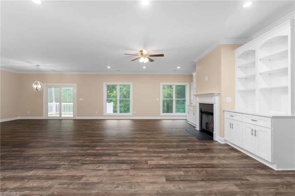 311 Marigold Lane Lexington, NC 27292 - Photo 6 of 48 Gas log fireplace with remote