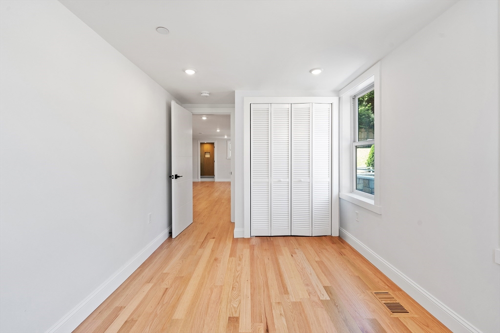 290 Washington Street, Unit A Marblehead, MA 01945 - Photo 3 of 11