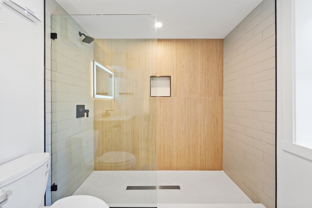 290 Washington Street, Unit A Marblehead, MA 01945 - Photo 8 of 11