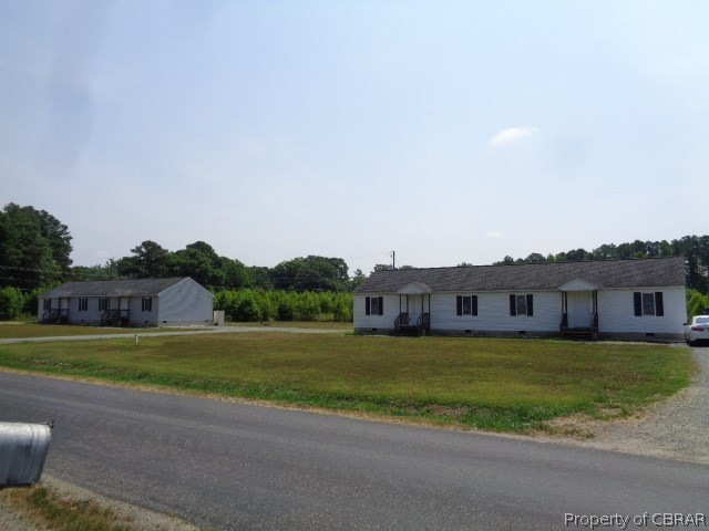 27 Suggetts Point Road Warsaw, VA 22572 - Photo 2 of 6