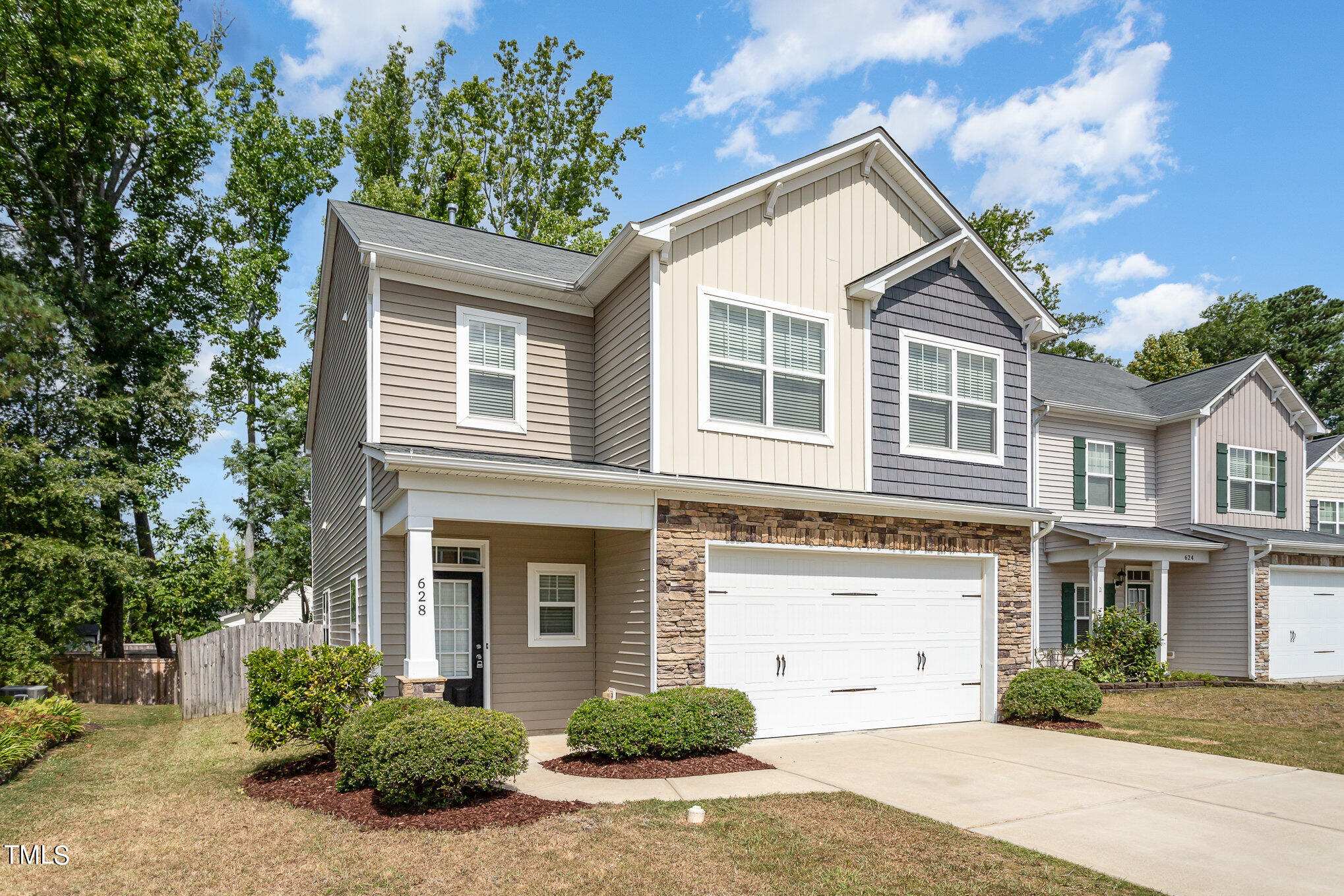 628 Smith Ridge Way Fuquay-Varina, NC 27526 - Photo 3 of 27 Approach