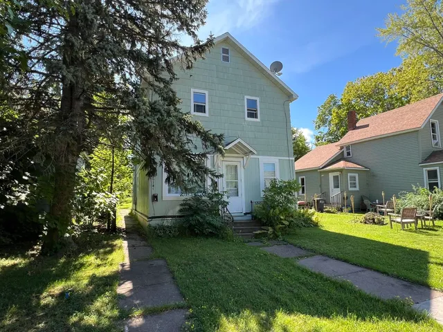 $999 | 614 St Claire Street, Ashland, WI 54806