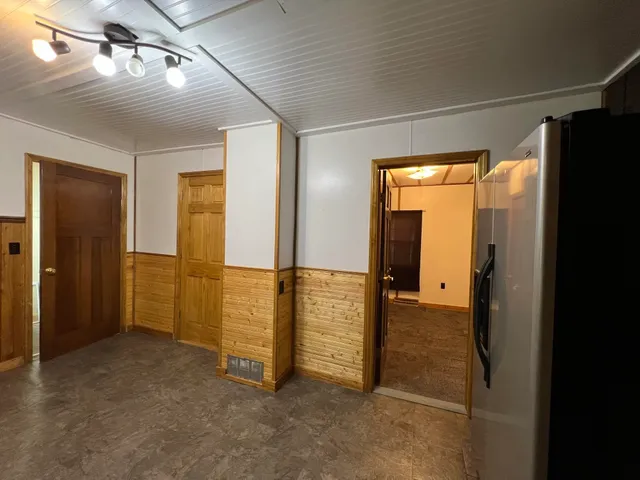 $999 | 614 St Claire Street, Ashland, WI 54806