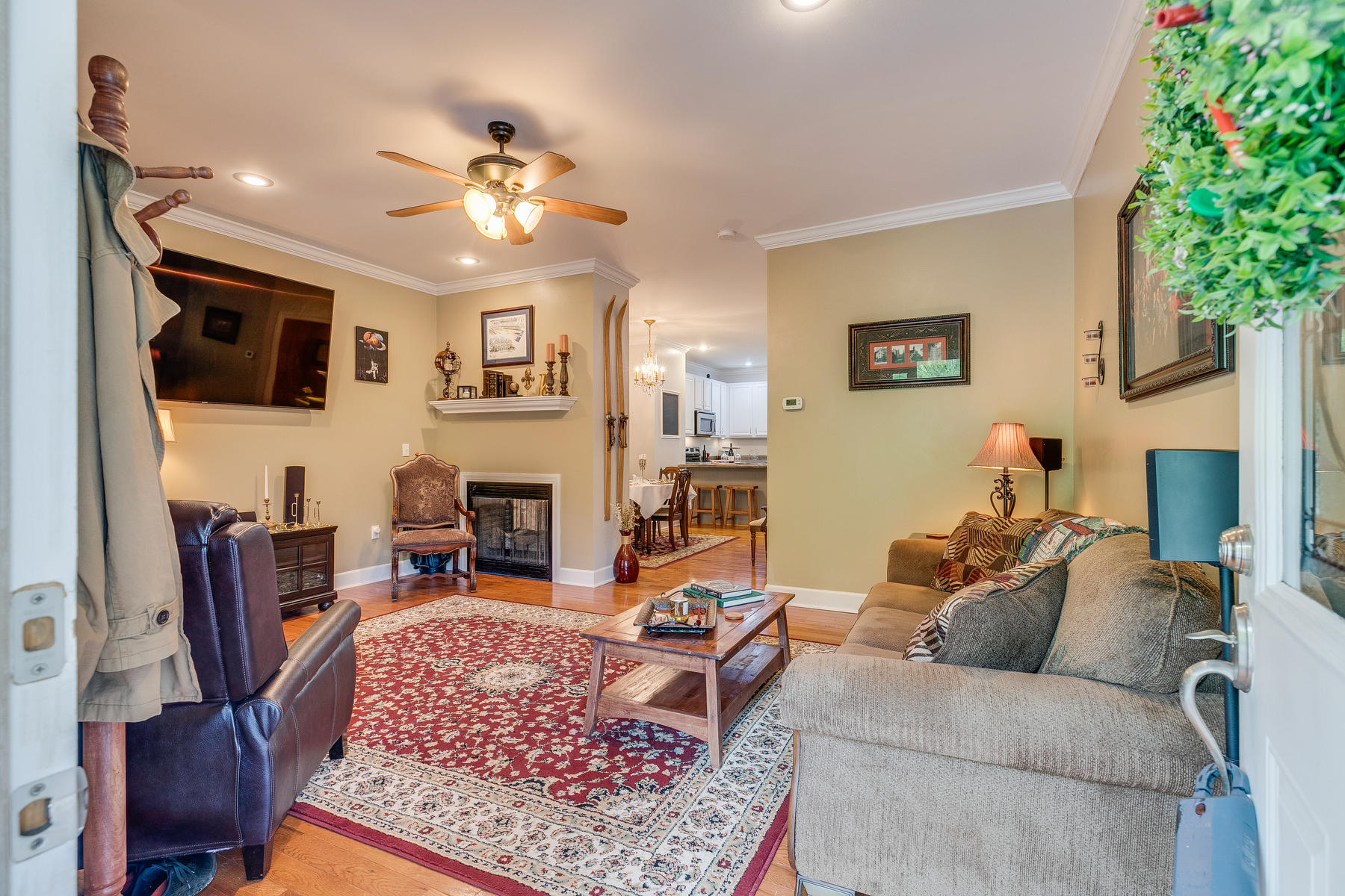 1100 Cherokee Road, Unit 3 Johnson City, TN 37604 - Photo 5 of 29 004