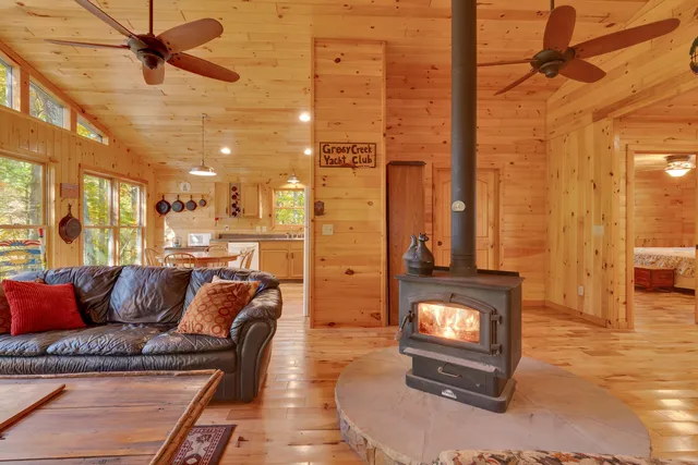 $375,000 | 785 Chestnut Mountain Road, Reliance, TN 37369