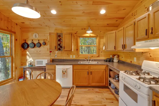 $375,000 | 785 Chestnut Mountain Road, Reliance, TN 37369