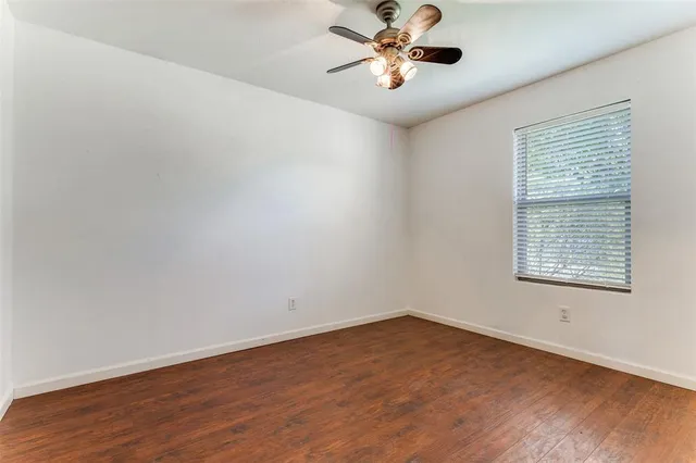 $1,950 | 1112 Day Dream Drive, Fort Worth, TX 76052