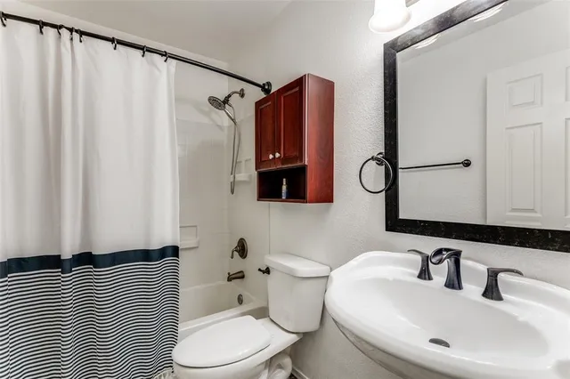 $1,950 | 1112 Day Dream Drive, Fort Worth, TX 76052