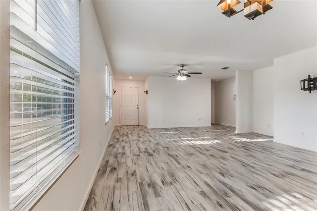 $1,950 | 1112 Day Dream Drive, Fort Worth, TX 76052