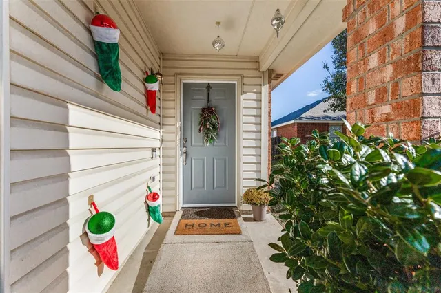 $1,850 | 1112 Day Dream Drive, Fort Worth, TX 76052