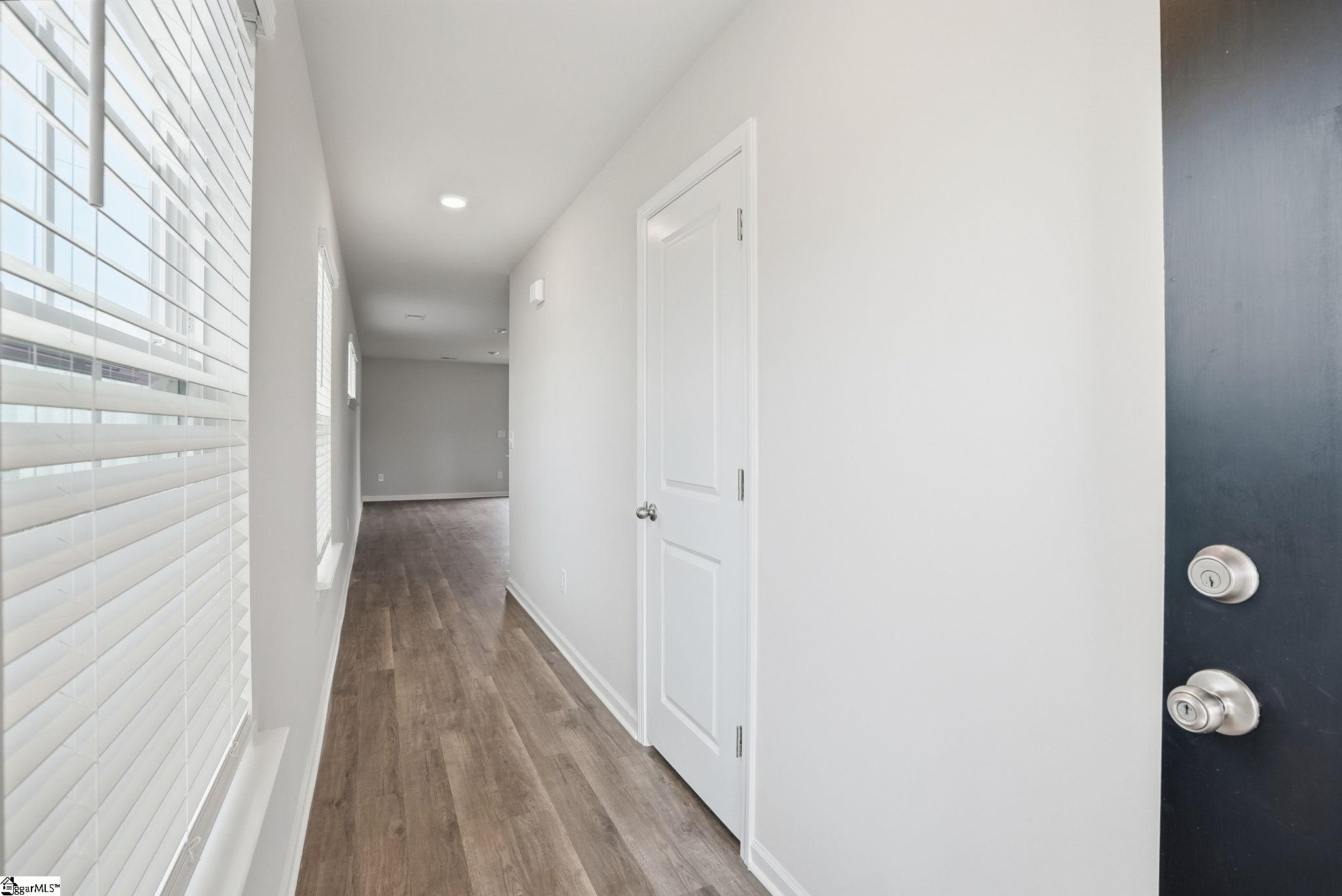 25 New Dunham Bridge Road Greenville, SC 29611 - Photo 3 of 23 Gallery Image 3