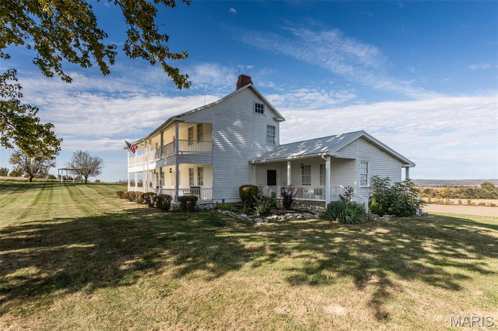 680 Auer Landing Road Golden Eagle, IL 62036 - Photo 5 of 74 Gallery Image 5