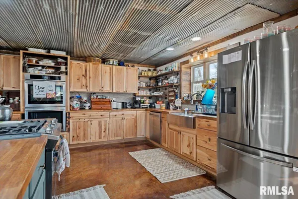 $525,000 | 518 South Anderson Street, Taylorville, IL 62568