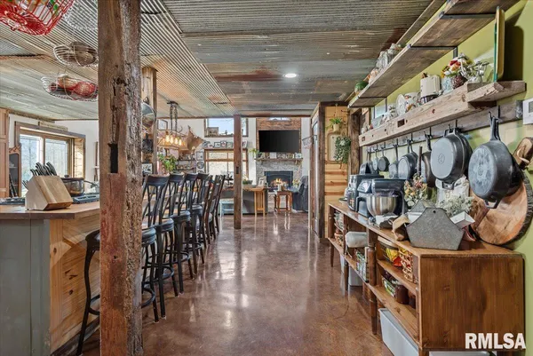 $525,000 | 518 South Anderson Street, Taylorville, IL 62568