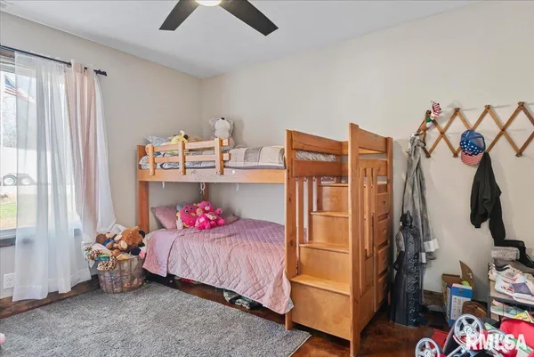 $525,000 | 518 South Anderson Street, Taylorville, IL 62568