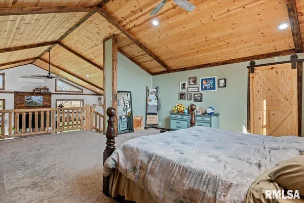 $525,000 | 518 South Anderson Street, Taylorville, IL 62568