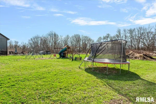 $525,000 | 518 South Anderson Street, Taylorville, IL 62568