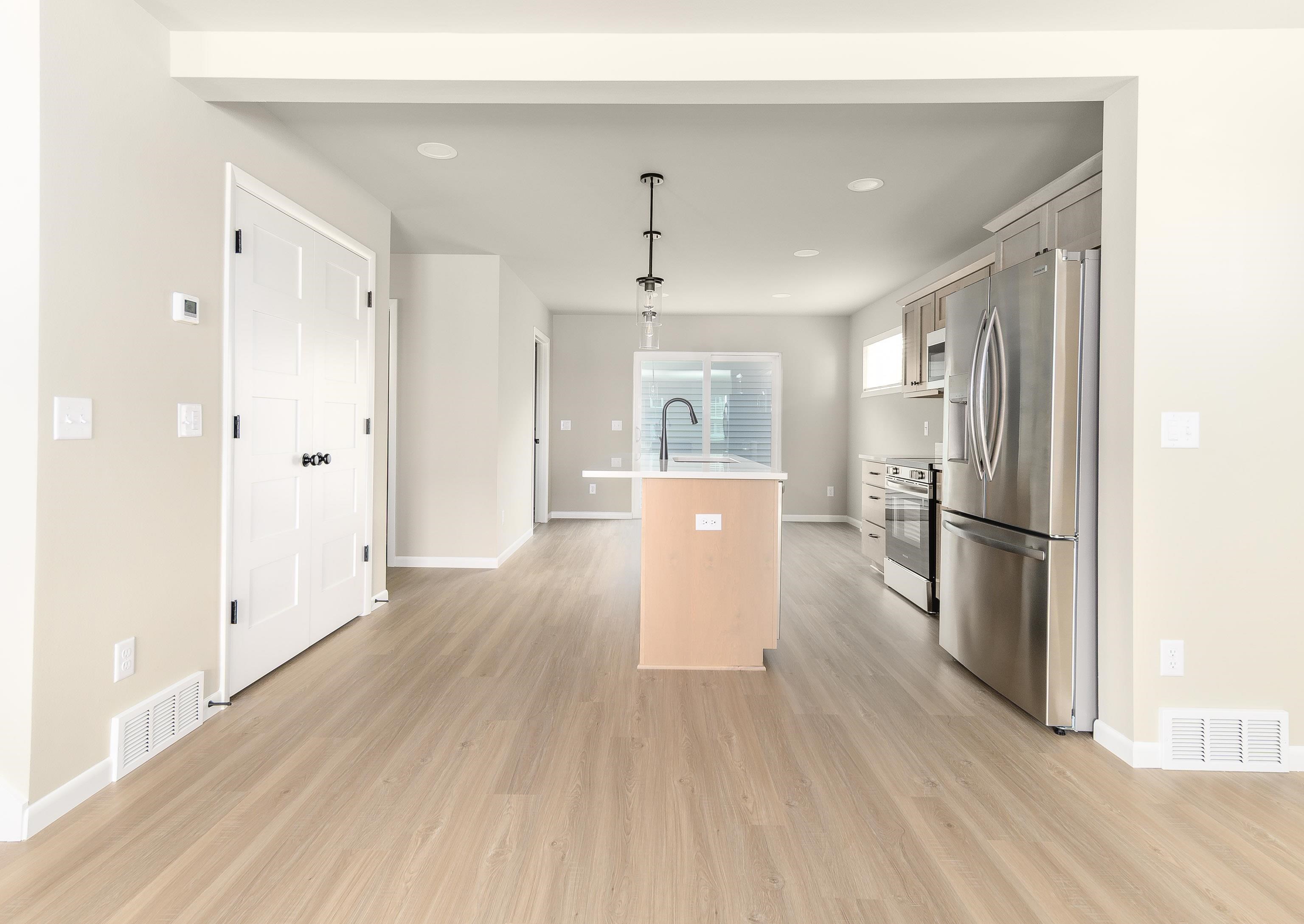 815 Indigo Lane Waunakee, WI 53597 - Photo 4 of 16