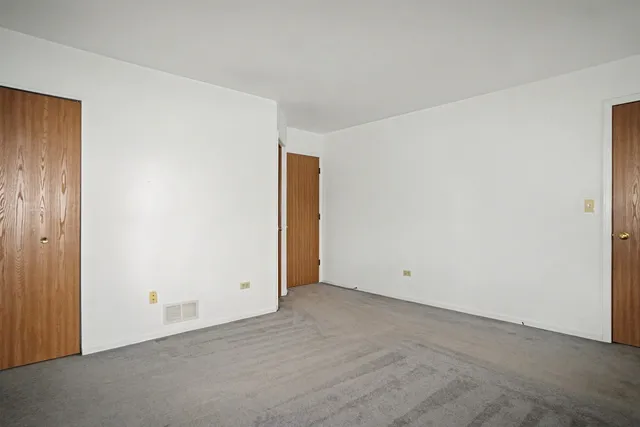 $355,000 | 1410 Misthaven Lane, Elgin, IL 60123