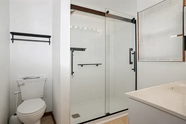 $355,000 | 1410 Misthaven Lane, Elgin, IL 60123