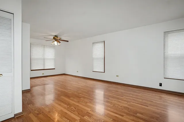 $355,000 | 1410 Misthaven Lane, Elgin, IL 60123