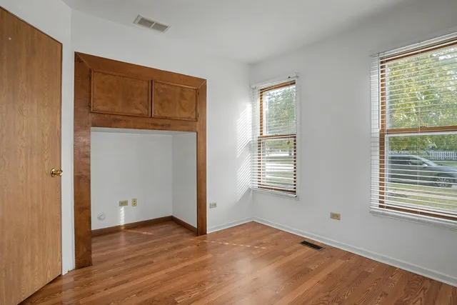 $355,000 | 1410 Misthaven Lane, Elgin, IL 60123