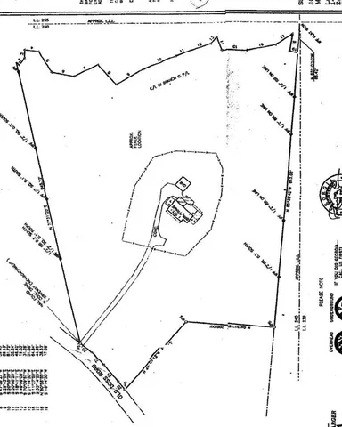 a sign that is on the side of the road