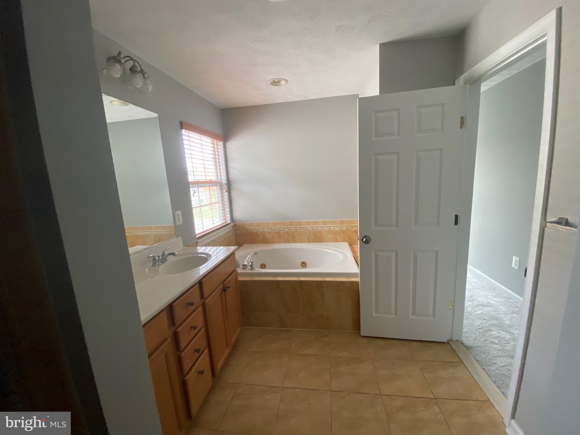 9619 Biggs Road Middle River, MD 21220 - Photo 16 of 27