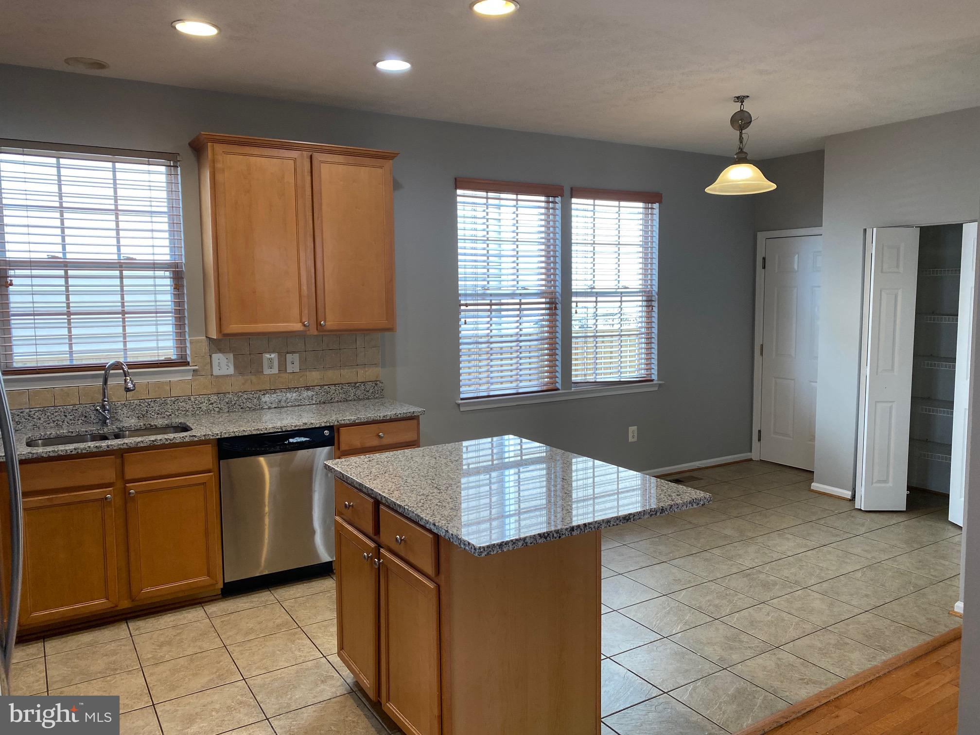 9619 Biggs Road Middle River, MD 21220 - Photo 5 of 27