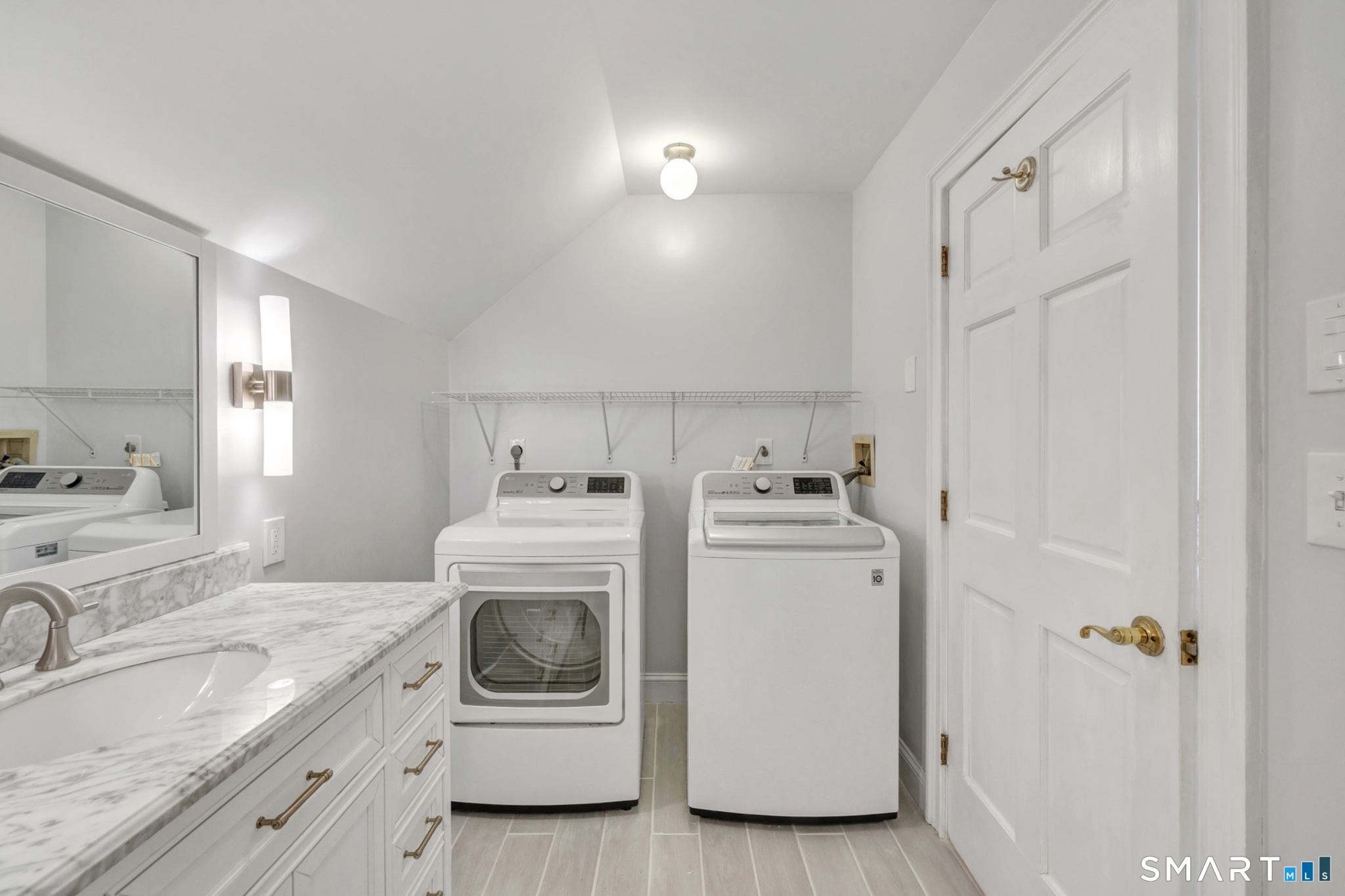 461 Amity Road Woodbridge, CT 06525 - Photo 28 of 40 Gallery Image 28