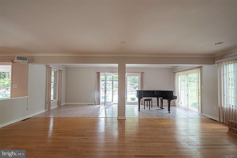 1427 Autumn Leaf Road Baltimore, MD 21286 - Photo 11 of 43 Gallery Image 11
