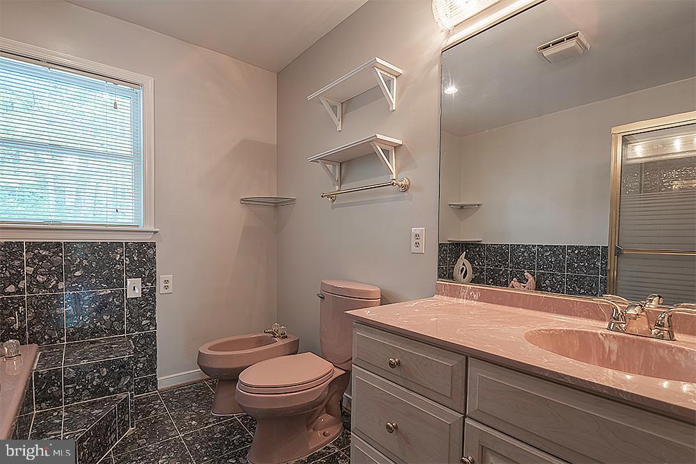 1427 Autumn Leaf Road Baltimore, MD 21286 - Photo 23 of 43 Gallery Image 23