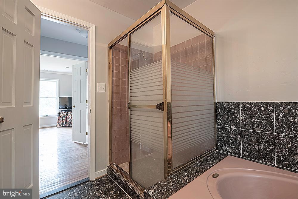 1427 Autumn Leaf Road Baltimore, MD 21286 - Photo 25 of 43 Gallery Image 25