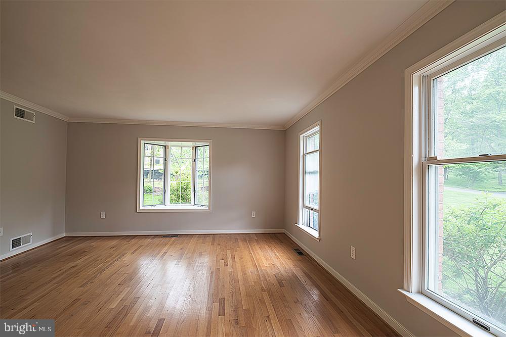 1427 Autumn Leaf Road Baltimore, MD 21286 - Photo 28 of 43 Gallery Image 28