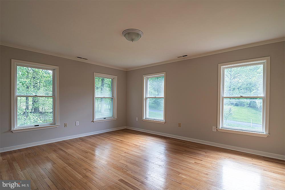 1427 Autumn Leaf Road Baltimore, MD 21286 - Photo 31 of 43 Gallery Image 31