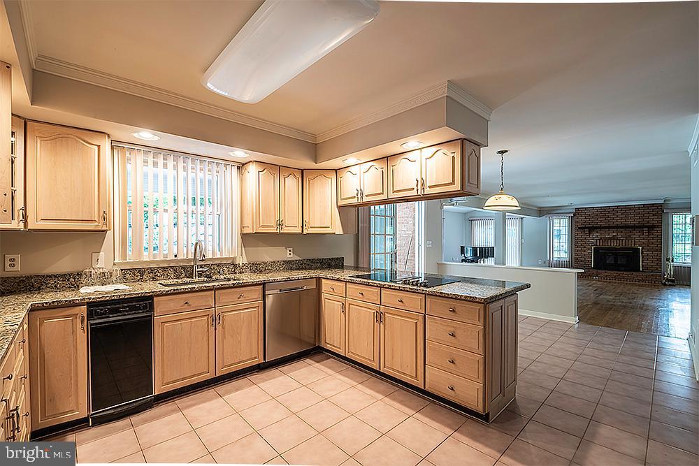1427 Autumn Leaf Road Baltimore, MD 21286 - Photo 7 of 43 Gallery Image 7