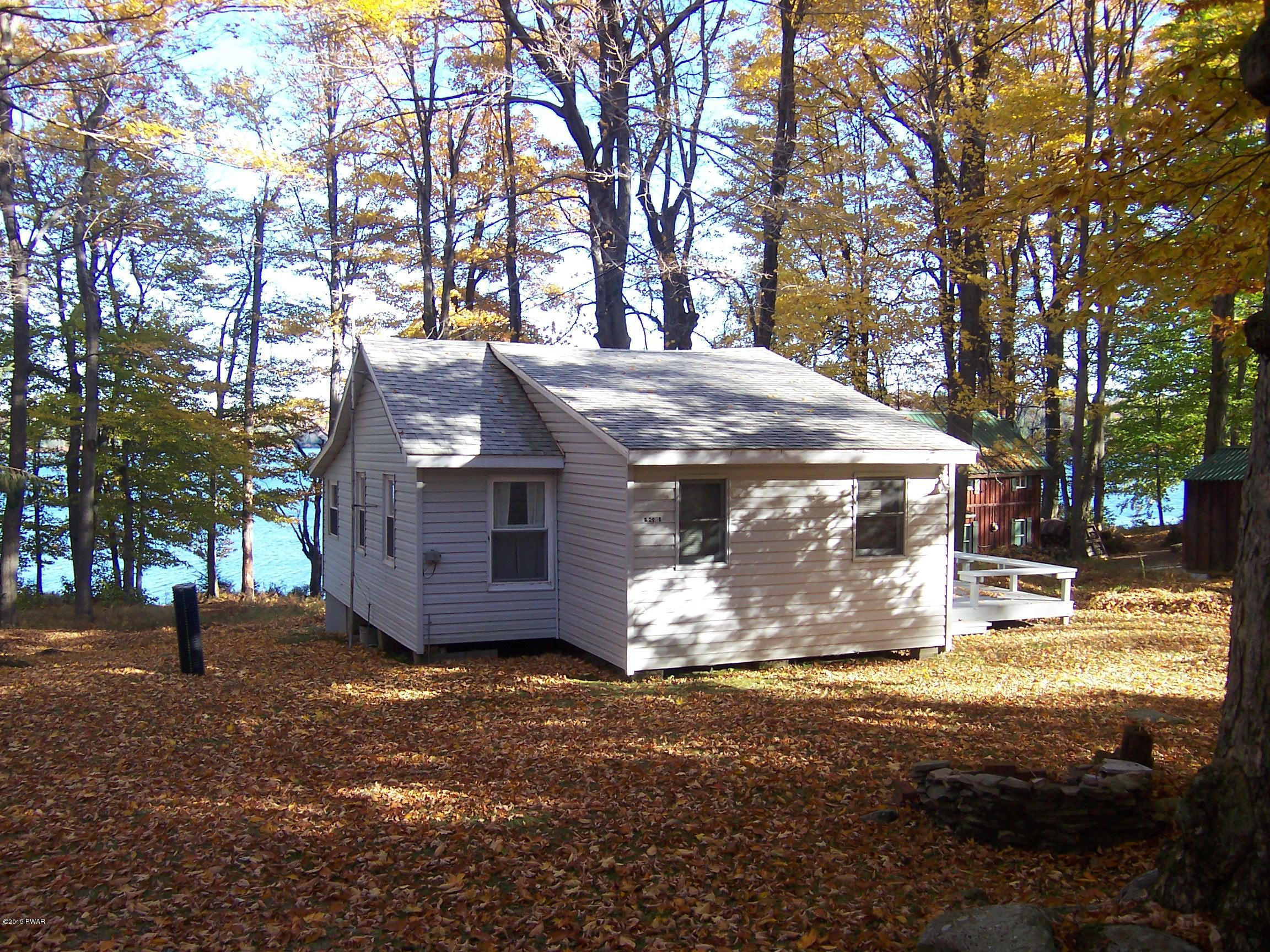 166 Ridgefield Point Road Greentown, PA 18426 - Photo 1 of 40