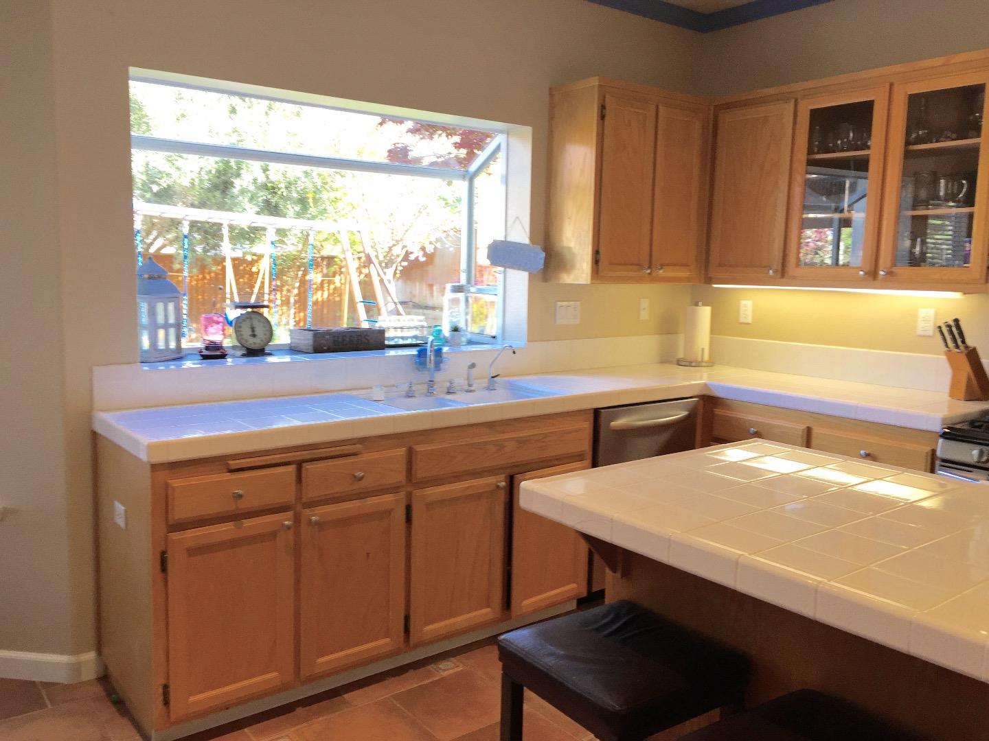2681 Valley View Road Hollister, CA 95023 - Photo 3 of 15 Gallery Image 3