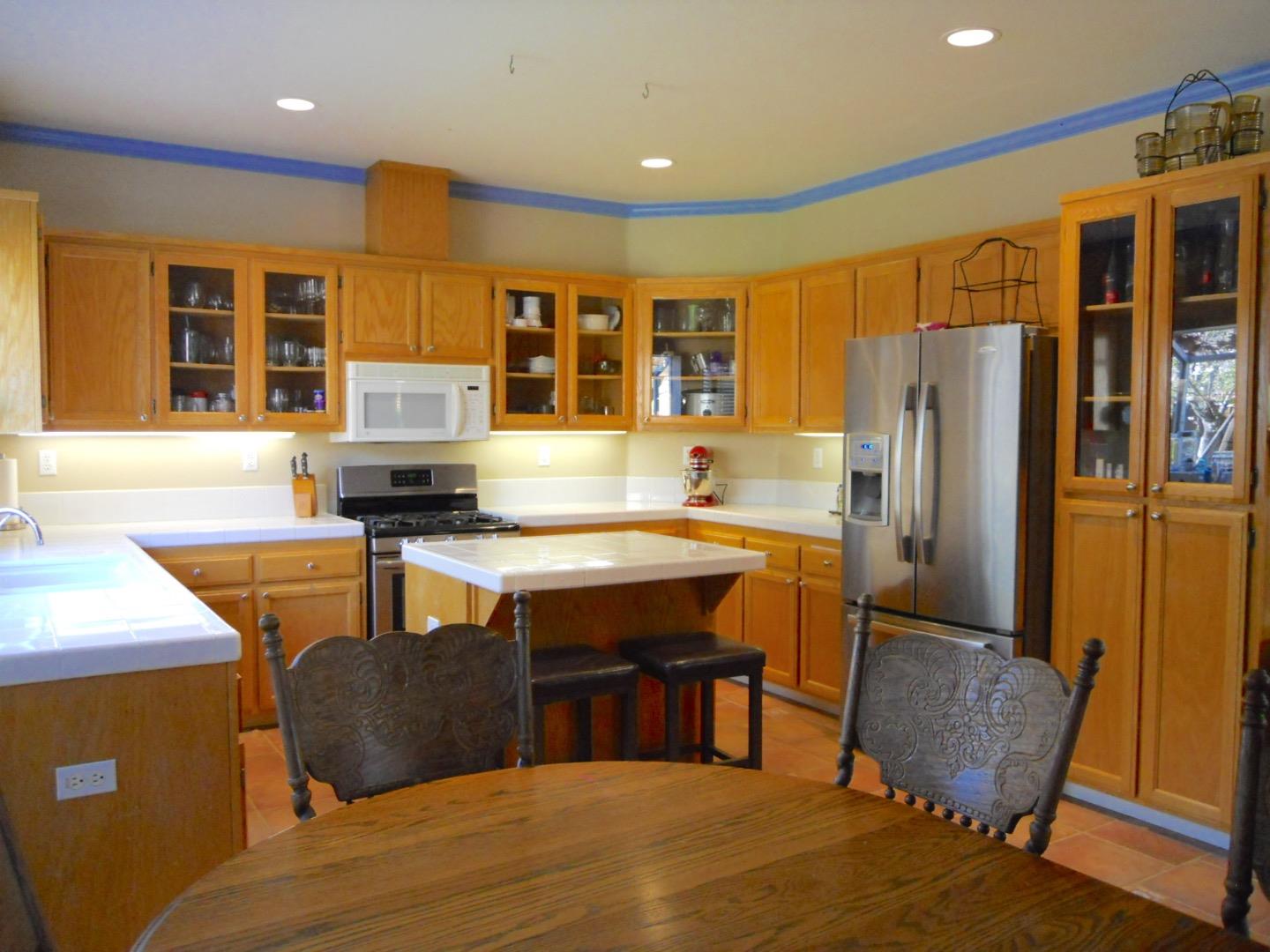 2681 Valley View Road Hollister, CA 95023 - Photo 4 of 15 Gallery Image 4