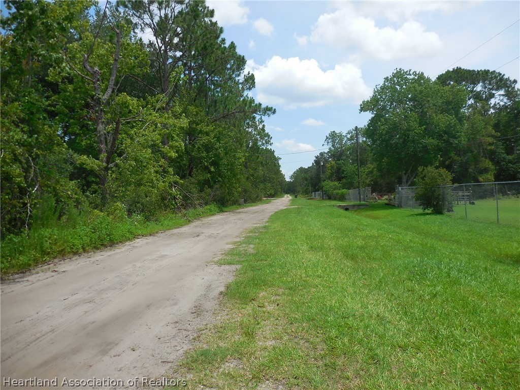 39 Kelly Ridge Road Frostproof, FL 33843 - Photo 2 of 4