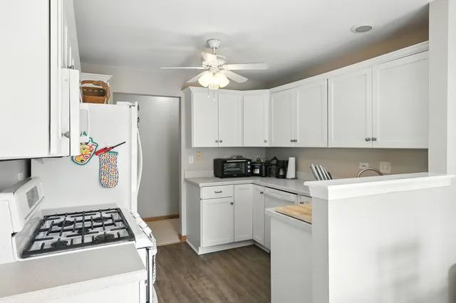 $455,000 | 1449 Whitespire Court, Naperville, IL 60565