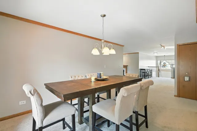 $455,000 | 1449 Whitespire Court, Naperville, IL 60565