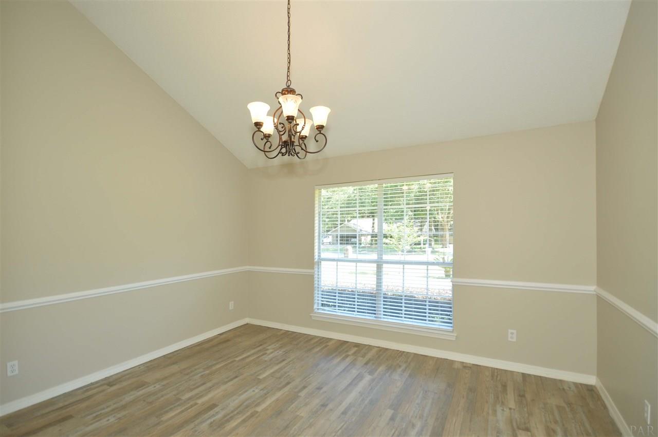5248 Rowe Trail Pace, FL 32571 - Photo 8 of 41 Gallery Image 8