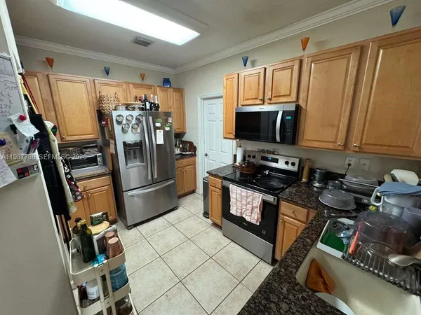 $3,850 | 7131 Northwest 114th Court, Doral, FL 33178