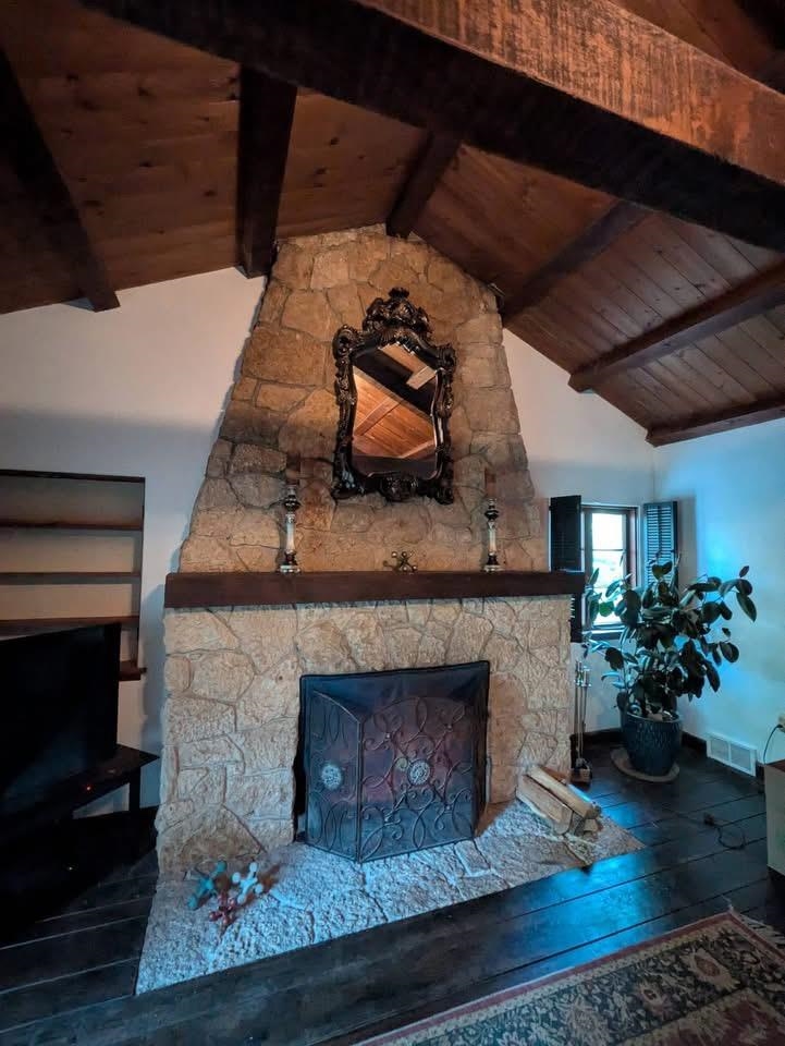 521 Cedar Creek Road Freeport, IL 61032 - Photo 8 of 33