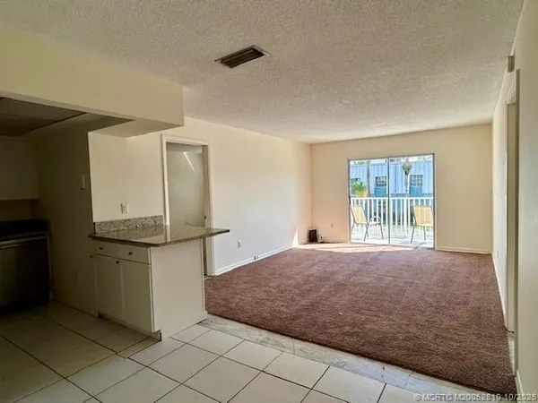 $1,550 | 950 South Kanner Highway, Unit C26, Stuart, FL 34994