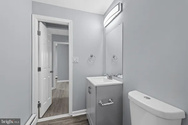 $2,250 | 18 Armor Court, Middle River, MD 21220