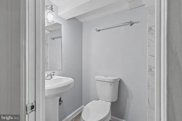 $2,250 | 18 Armor Court, Middle River, MD 21220