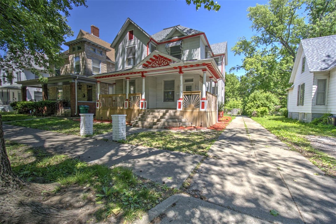 840 West William Street Decatur, IL 62522 - Photo 2 of 35
